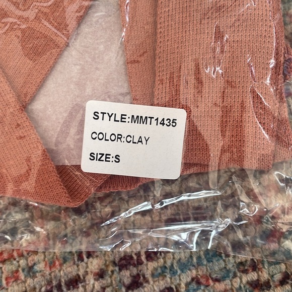 MIOU MUSE Rosy Tie Back top - Picture 5 of 7